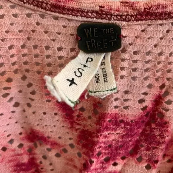 Free People We the Free Quarter Button Red Pink Tie Dye Top Small - Picture 3 of 6